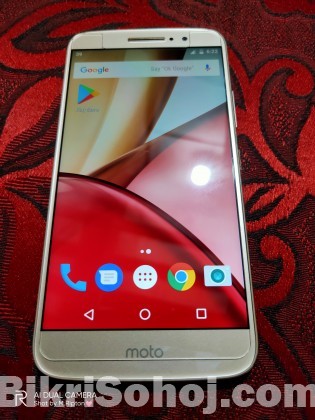 Motorola moto M